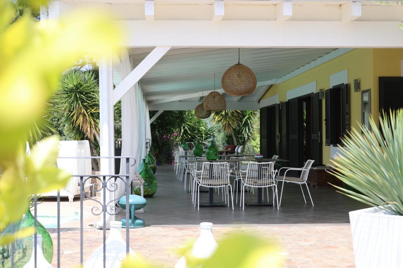 Borgo Del Nespolo Bed & Breakfast Peschici Exterior photo